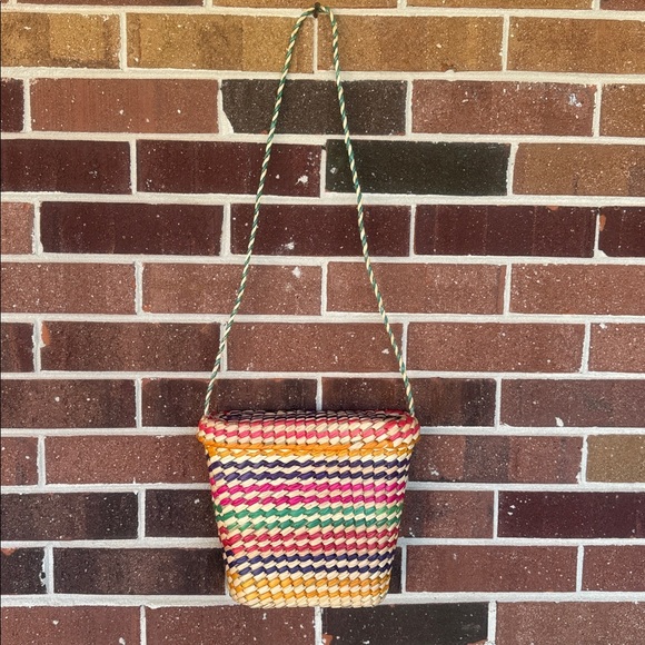 Handwoven Multicolor Straw Shoulder Bag - Picture 2 of 8